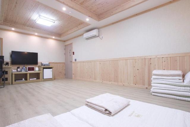 Yeosu Mj Motel Dış mekan fotoğraf