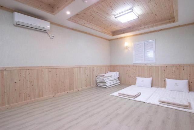Yeosu Mj Motel Dış mekan fotoğraf